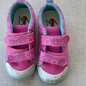 See Kai run girls sneakers 9.5